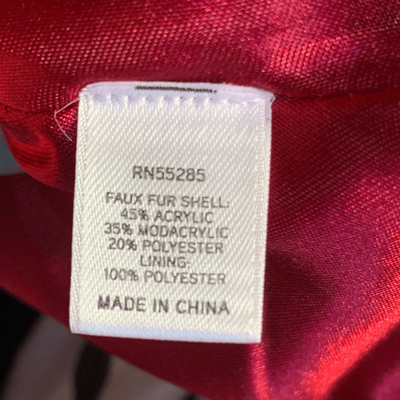 Express Faux Fur Leopard Print Capelet Burgundy Satin Lining Brooch Enclosure - Picture 10 of 13